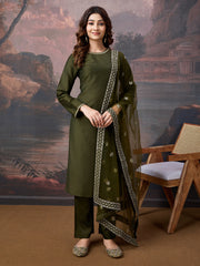 Silk Blend Round Neck Kurta, Pant and Dupatta Set.