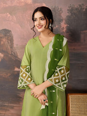 Green Color Silk Blend Kurta Set