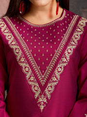 Deep pink Color Silk Blend Embroidered Kurta Set.