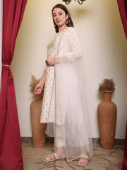 Silk Blend Embroidered Round Neck Kurta, Pant and Dupatta Set.