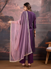 Silk Blend Kurta with Pants & Net Dupatta.