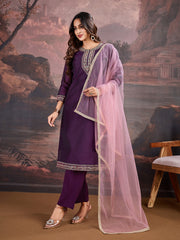 Silk Blend Kurta with Pants & Net Dupatta.