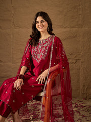 Elegant Dpink Silk Blend Kurta Set with Embroidered Dupatta