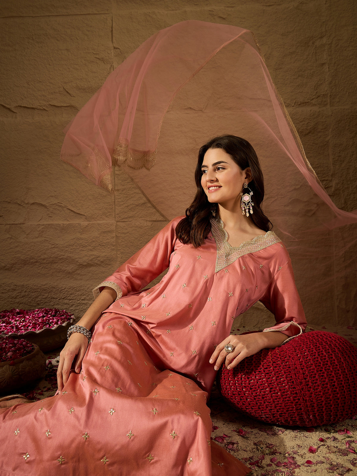 Charming Peach Silk Blend Kurta Set with Embroidered Net Dupatta