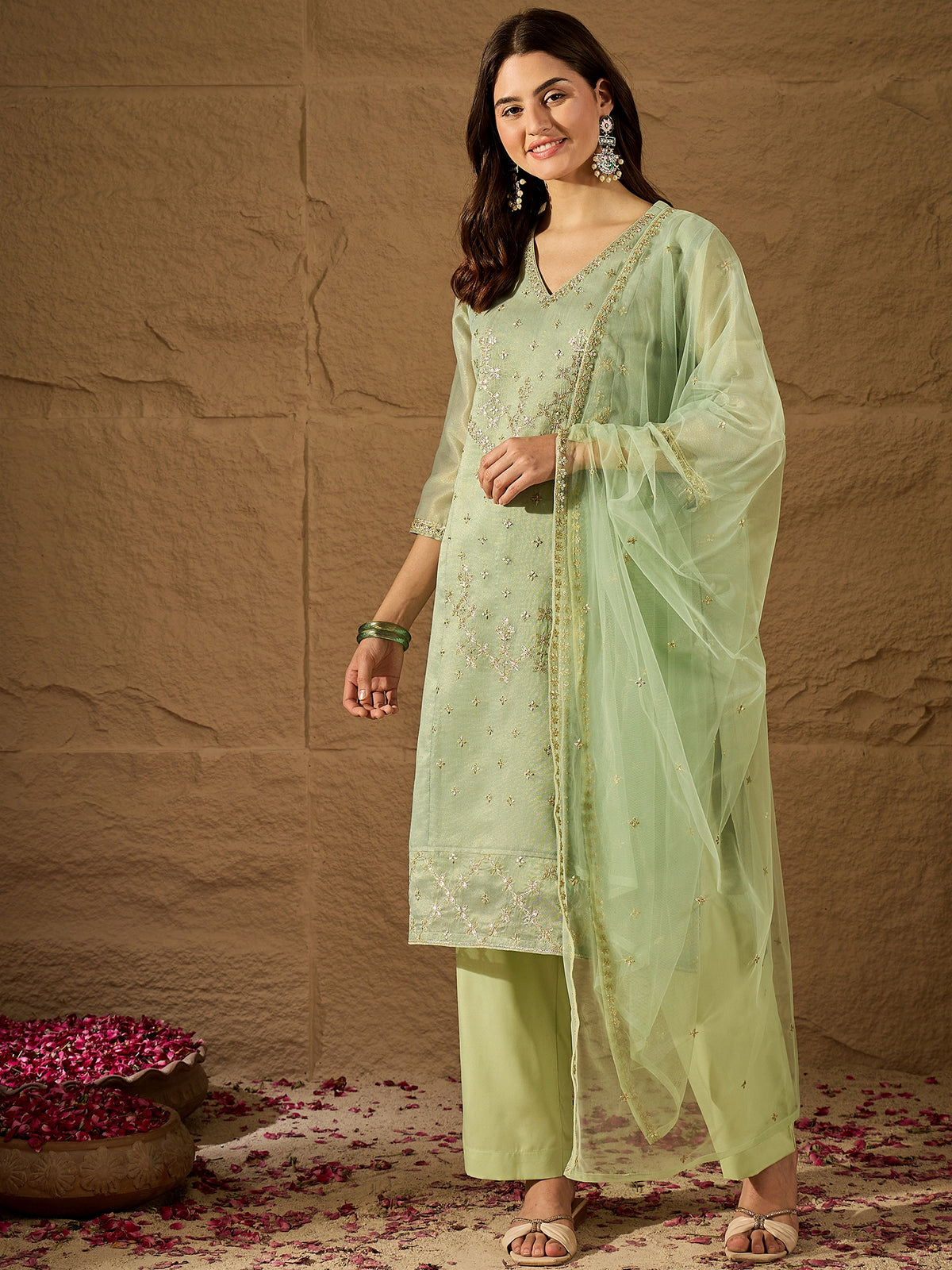 Elegant Ethnic Kurta Set with Dupatta