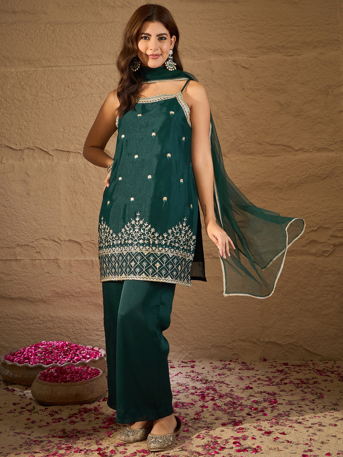 Elegant Emerald Green Embroidered Kurta Set with Dupatta for Women